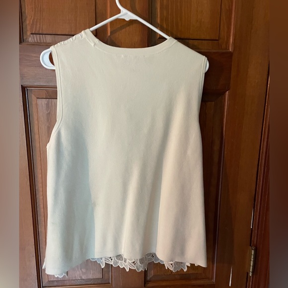 Ann Taylor XL ivory sleeveless sweater with lace - Picture 2 of 5